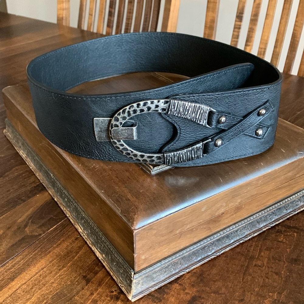 Beautiful Leather Belt with Stunning Hardware. Excellent craftsmanship.